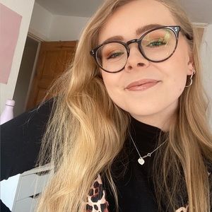 Meet your Posher, Renee